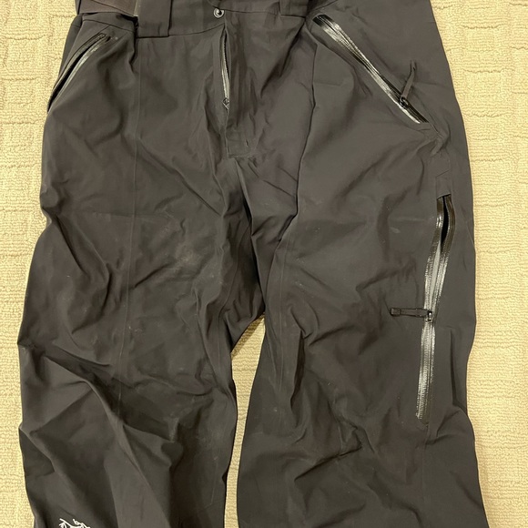Arc’teryx ski pants - Picture 3 of 4